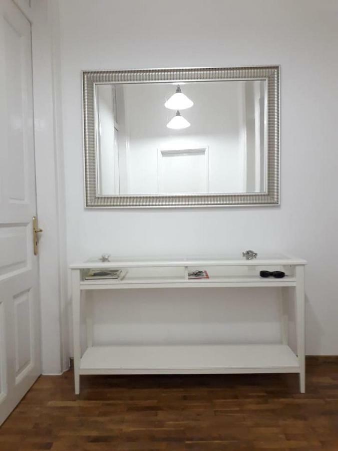 La Dolce Vita, Luxury In The Absolute Center Apartment Burgas ภายนอก รูปภาพ